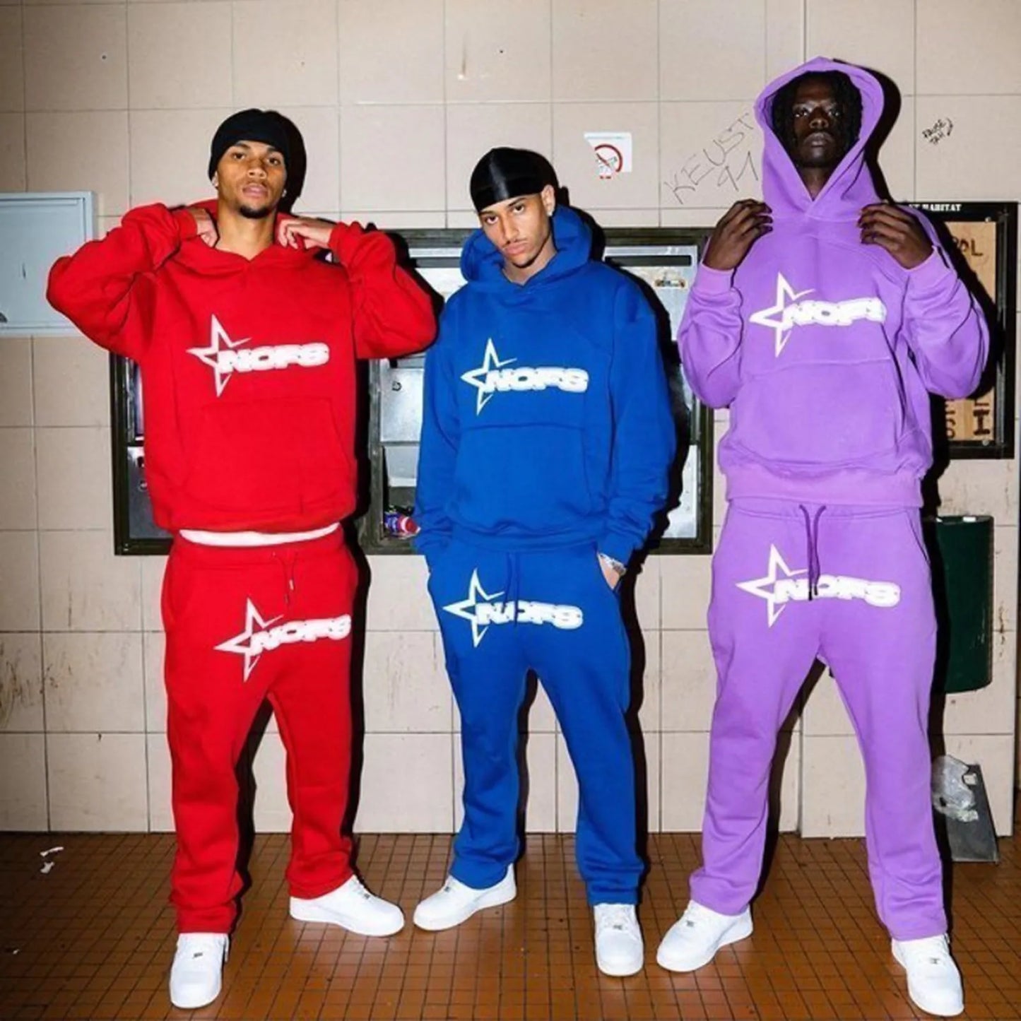 Ensemble Hoodie & Pantalon de Jogging Unisexe – Confort et Style au Quotidien